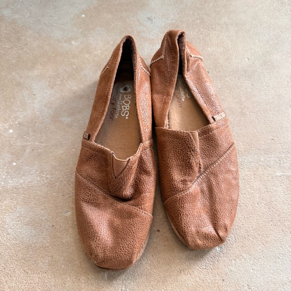 Skechers Shoes - Skechers Tan Leather Loafers